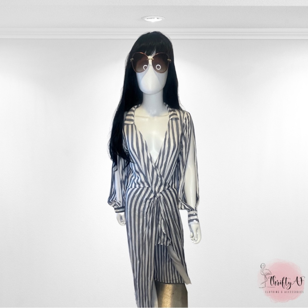 NWT Love Culture Split Sleeve Dress